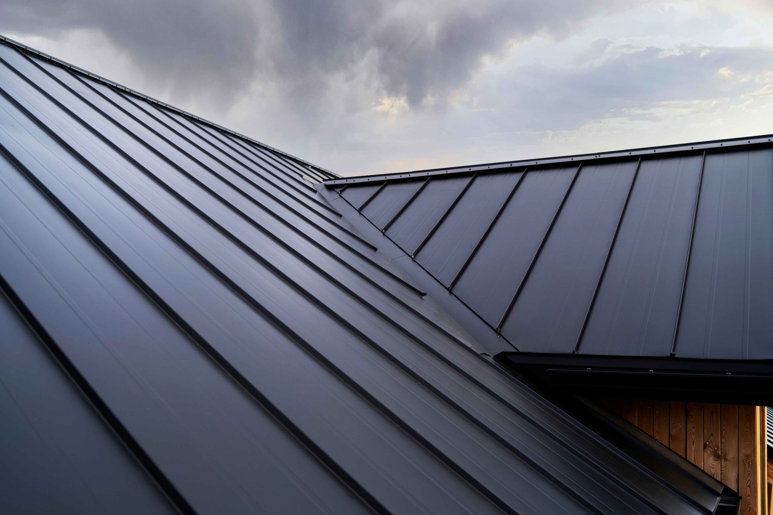 metal roof pros and cons